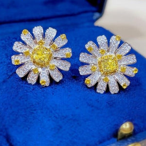 LUXE Daisy Necklace, Ring & Earrings